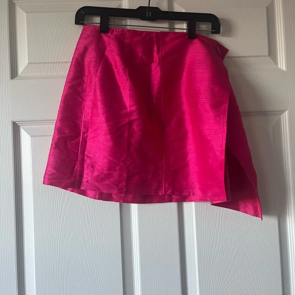 Julia Amory Vibrant Pink Women's Skirt - Picture 7 of 8